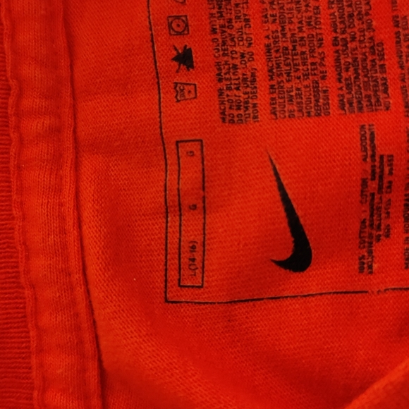 Nike Tshirt - Picture 4 of 4